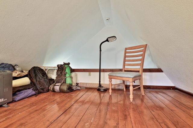 208 Great Hawk Road, Rochester, VT 05767