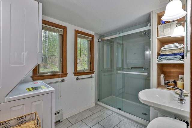 208 Great Hawk Road, Rochester, VT 05767