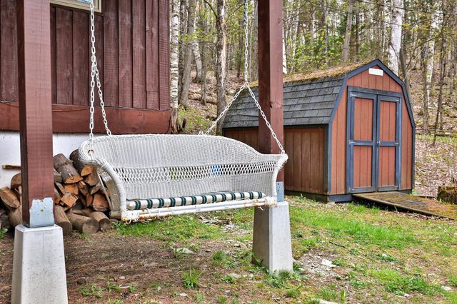 208 Great Hawk Road, Rochester, VT 05767