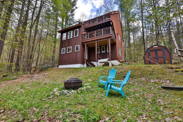 208 Great Hawk Road, Rochester, VT 05767