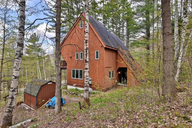 208 Great Hawk Road, Rochester, VT 05767