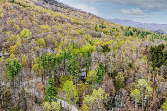 208 Great Hawk Road, Rochester, VT 05767
