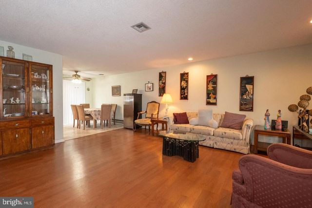 264-B CROSSE DR, Monroe Township, NJ 08831