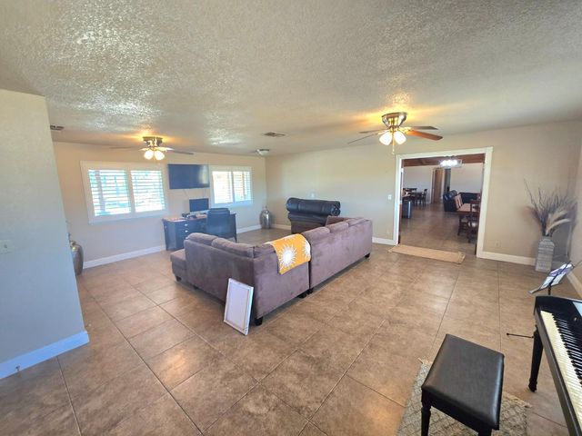 16448 Monreal Road, Madera, CA 93636