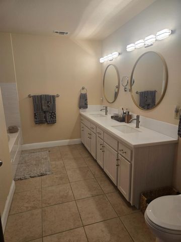 16448 Monreal Road, Madera, CA 93636