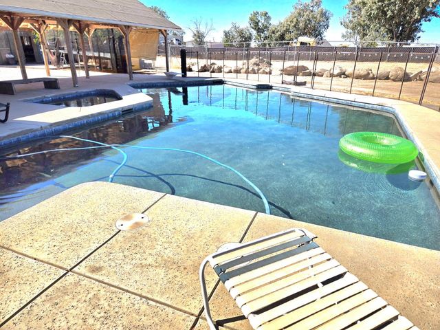 16448 Monreal Road, Madera, CA 93636