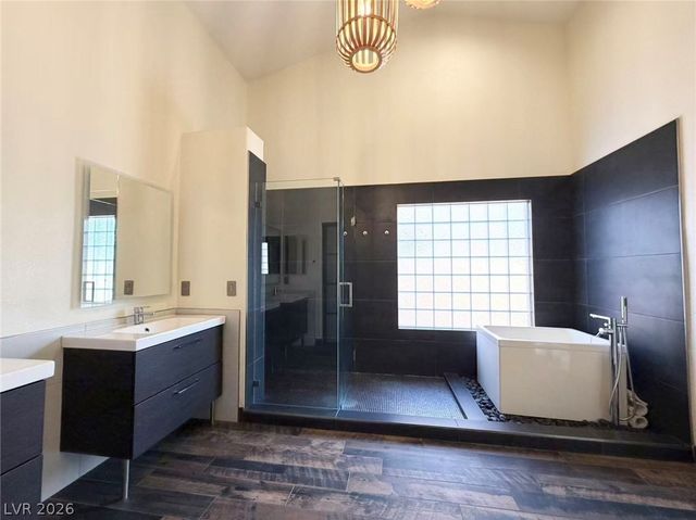 2017 Sedona Path Way, Las Vegas, NV 89128