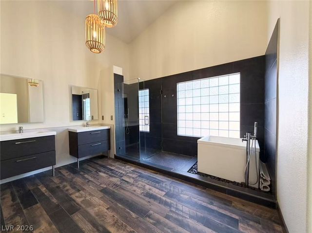 2017 Sedona Path Way, Las Vegas, NV 89128