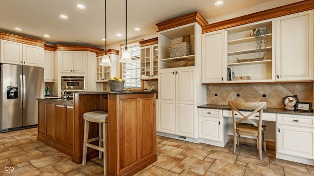 5846 E Fall Creek Parkway North Drive, Indianapolis, IN 46226