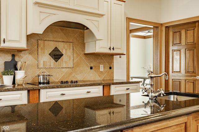 5846 E Fall Creek Parkway North Drive, Indianapolis, IN 46226