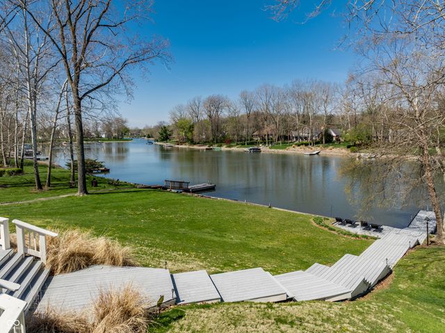 5846 E Fall Creek Parkway North Drive, Indianapolis, IN 46226