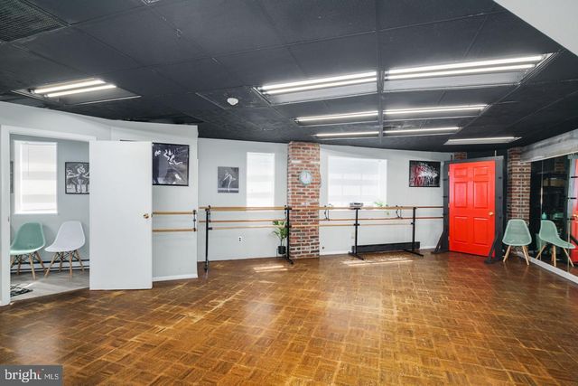 2541 S CLARION ST, Philadelphia, PA 19148