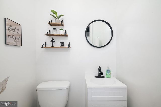 2541 S CLARION ST, Philadelphia, PA 19148