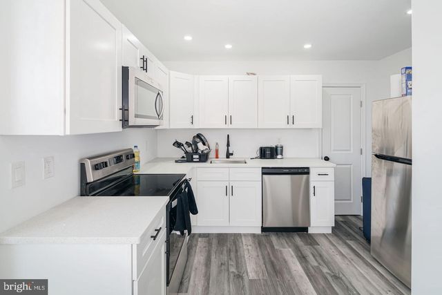 2541 S CLARION ST, Philadelphia, PA 19148