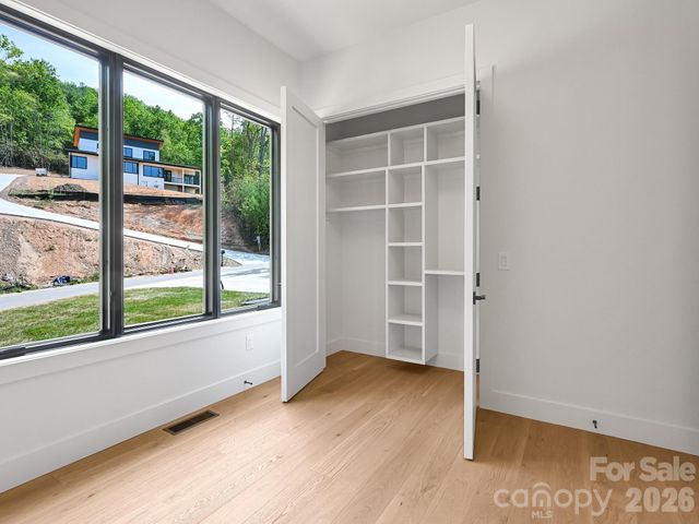 18 Erin Glen Court, Fairview, NC 28730