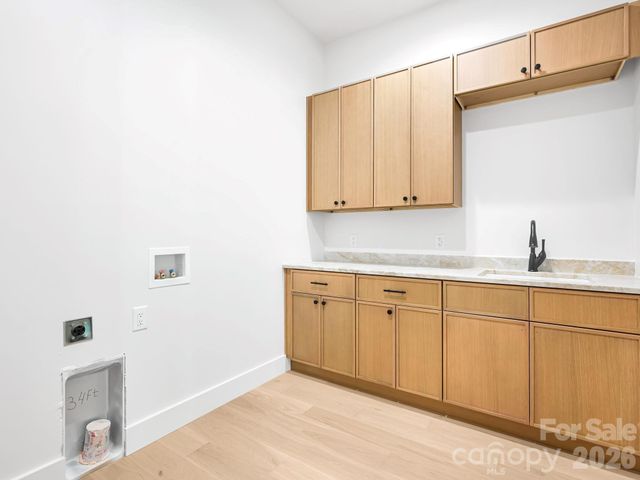 18 Erin Glen Court, Fairview, NC 28730