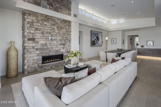 37200 N Cave Creek Road 2110, Scottsdale, AZ 85262