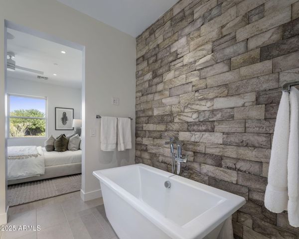 37200 N Cave Creek Road 2110, Scottsdale, AZ 85262