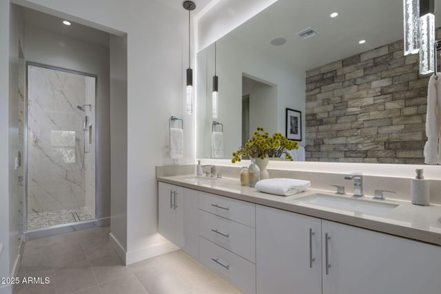 37200 N Cave Creek Road 2110, Scottsdale, AZ 85262