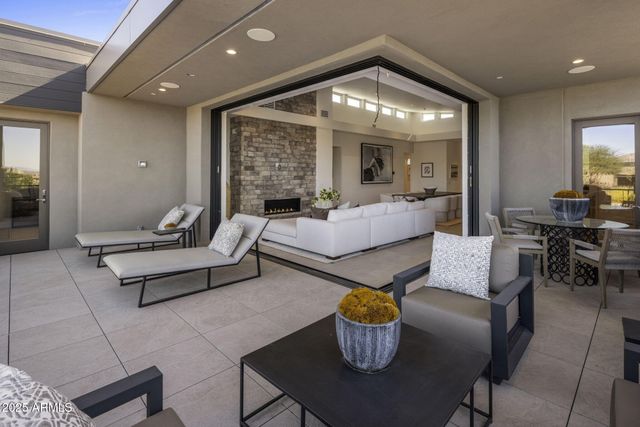 37200 N Cave Creek Road 2110, Scottsdale, AZ 85262