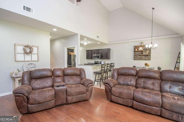 183 Edgemont Court, Lagrange, GA 30240