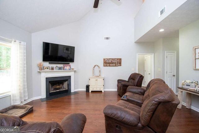 183 Edgemont Court, Lagrange, GA 30240