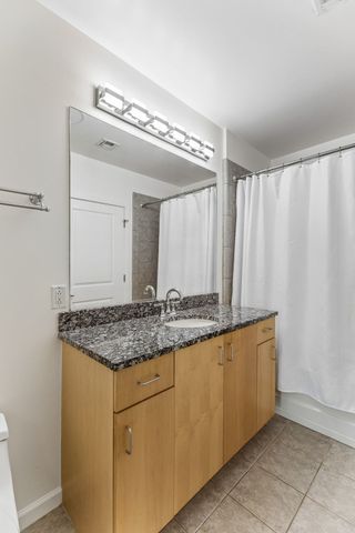 415 Church St Apt 1808, Nashville, TN 37219