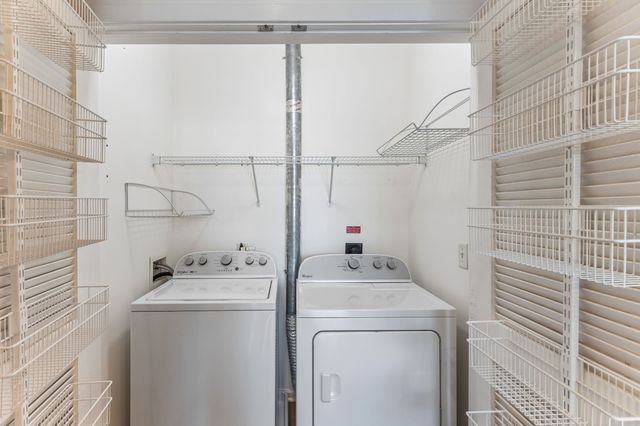 415 Church St Apt 1808, Nashville, TN 37219