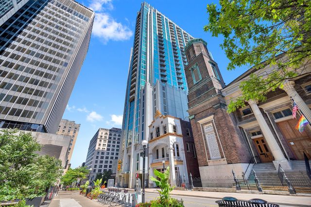 415 Church St Apt 1808, Nashville, TN 37219