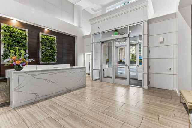 415 Church St Apt 1808, Nashville, TN 37219