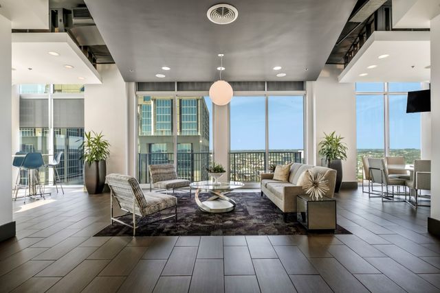 415 Church St Apt 1808, Nashville, TN 37219