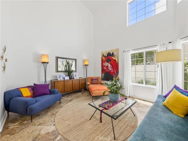 26848 Hummingbird Circle, Canyon Country, CA 91351