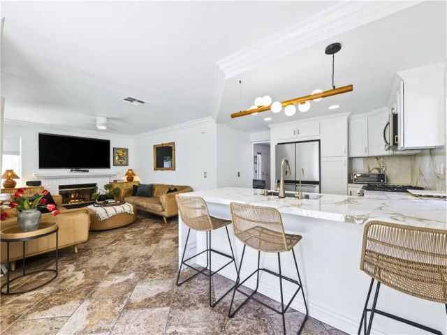 26848 Hummingbird Circle, Canyon Country, CA 91351