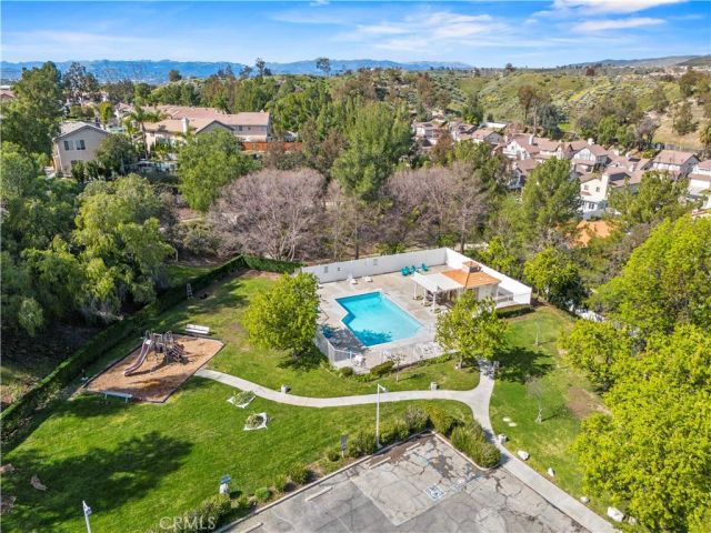 26848 Hummingbird Circle, Canyon Country, CA 91351