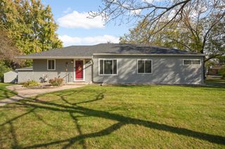1808 Birmingham Street N, Maplewood, MN 55109