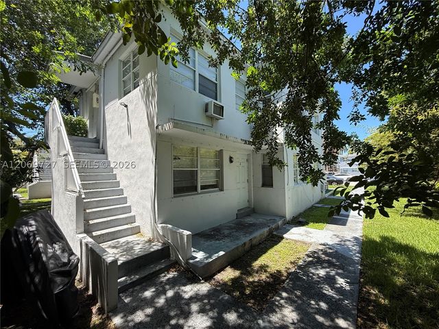 1794 Normandy Dr, Miami Beach, FL 33141