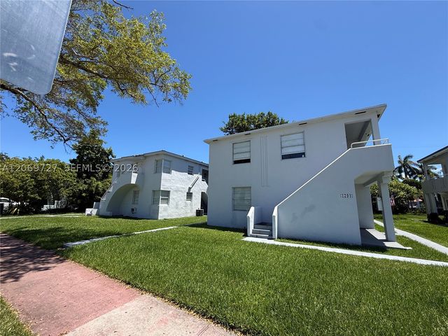 1794 Normandy Dr, Miami Beach, FL 33141