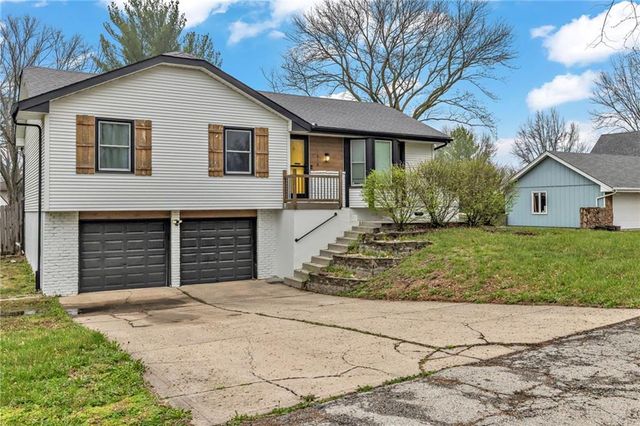 1018 NE 113th Terrace, Kansas City, MO 64155