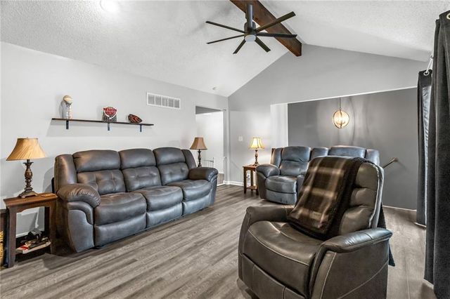 1018 NE 113th Terrace, Kansas City, MO 64155