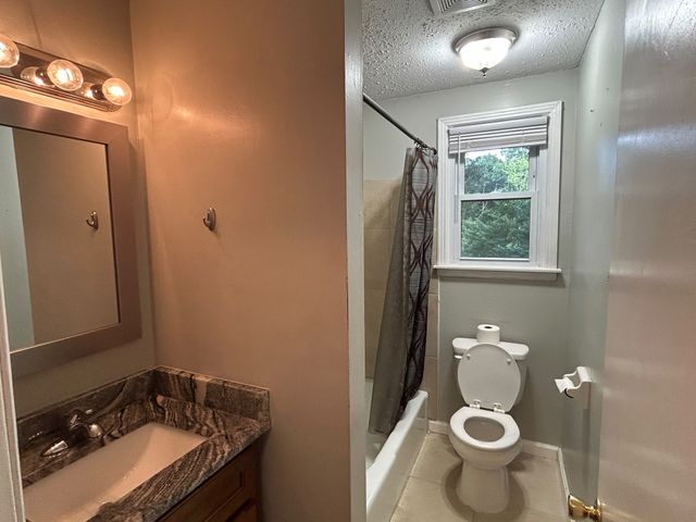 505 Ned Dr, Clarksville, TN 37042