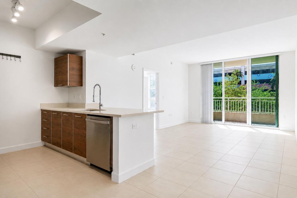 480 Hibiscus Street 221, West Palm Beach, FL 33401