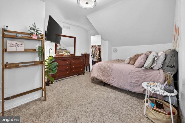 306 ANNA AVE, Maple Shade, NJ 08052