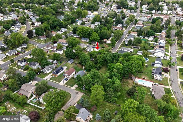 306 ANNA AVE, Maple Shade, NJ 08052