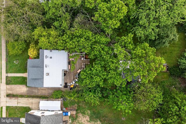 306 ANNA AVE, Maple Shade, NJ 08052