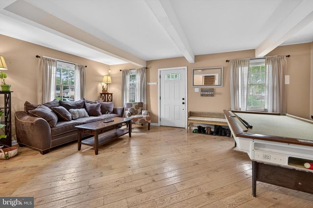 306 ANNA AVE, Maple Shade, NJ 08052