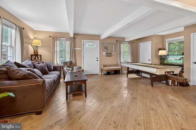 306 ANNA AVE, Maple Shade, NJ 08052