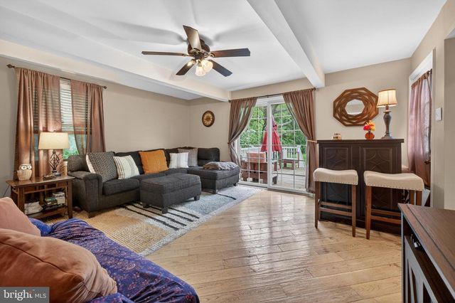 306 ANNA AVE, Maple Shade, NJ 08052