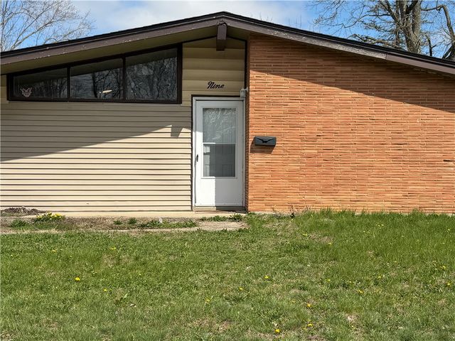 9 Mario Drive, Dayton, OH 45426