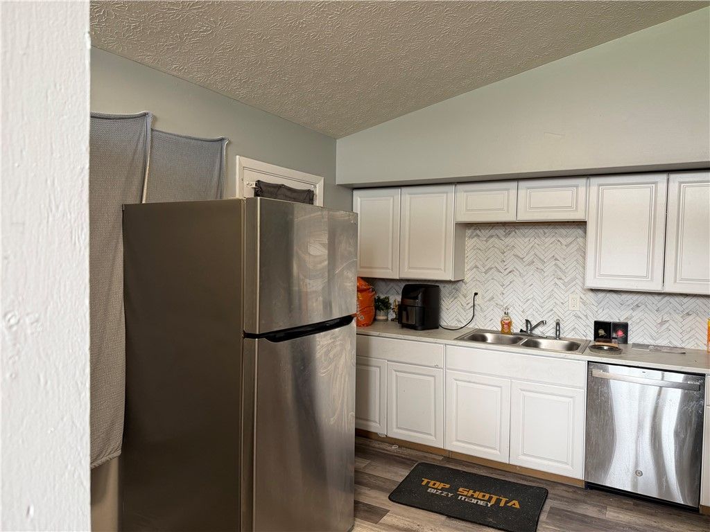 9 Mario Drive, Dayton, OH 45426