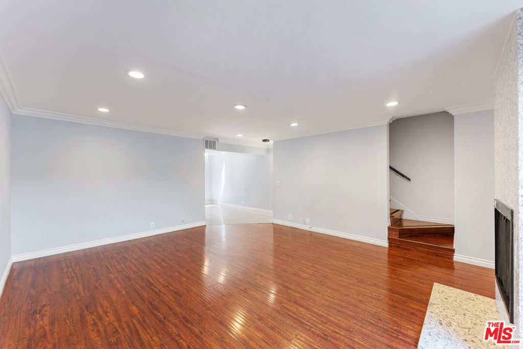 7869 Ventura Canyon Avenue 306, Panorama City, CA 91402 — photo 5
